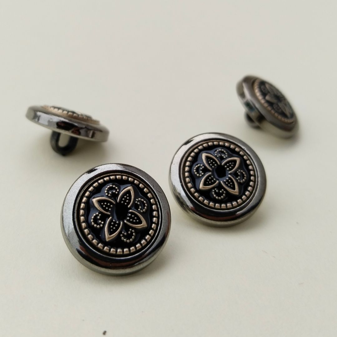 Gunmetal Floral Medallion Button | 12 Pieces