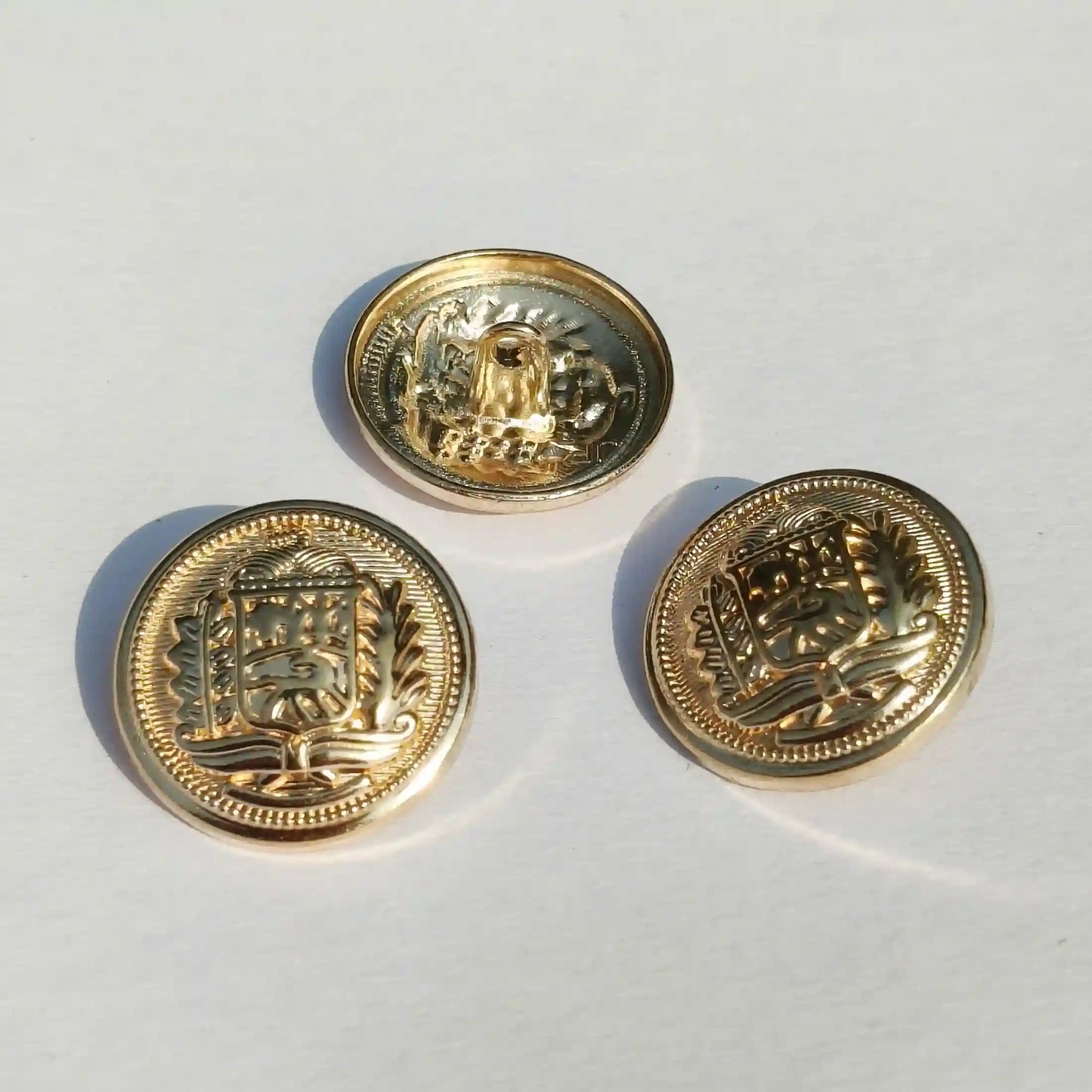 Royal Shield Crest Gold Metal Button (18mm & 23mm) for Bandhgala, Jodhpuri Suit, Blazer, Coats & More