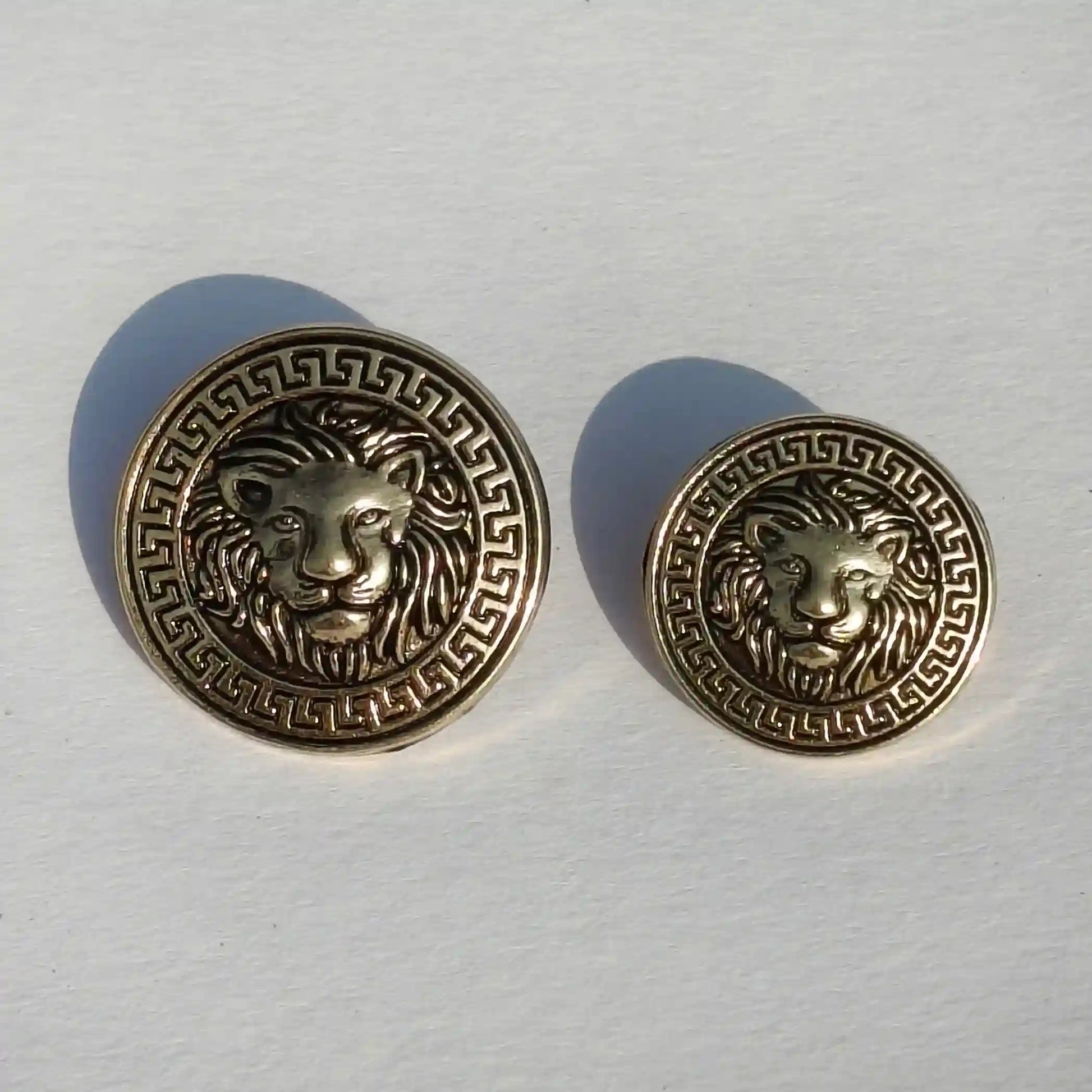 Gold lion head Greek key button detail – metal, 18mm 23mm, for blazer jodhpuri suit India – Gleemify