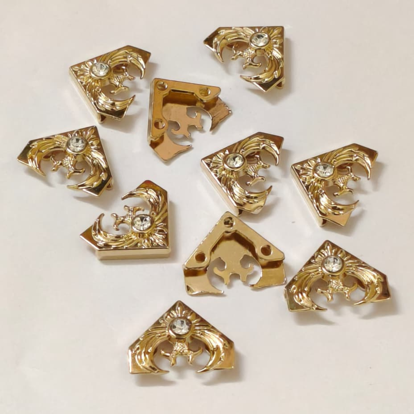 Gold eagle design collar tips with crystal embellishment, set of 4 metal corner clips for shirt collar styling – Gleemify